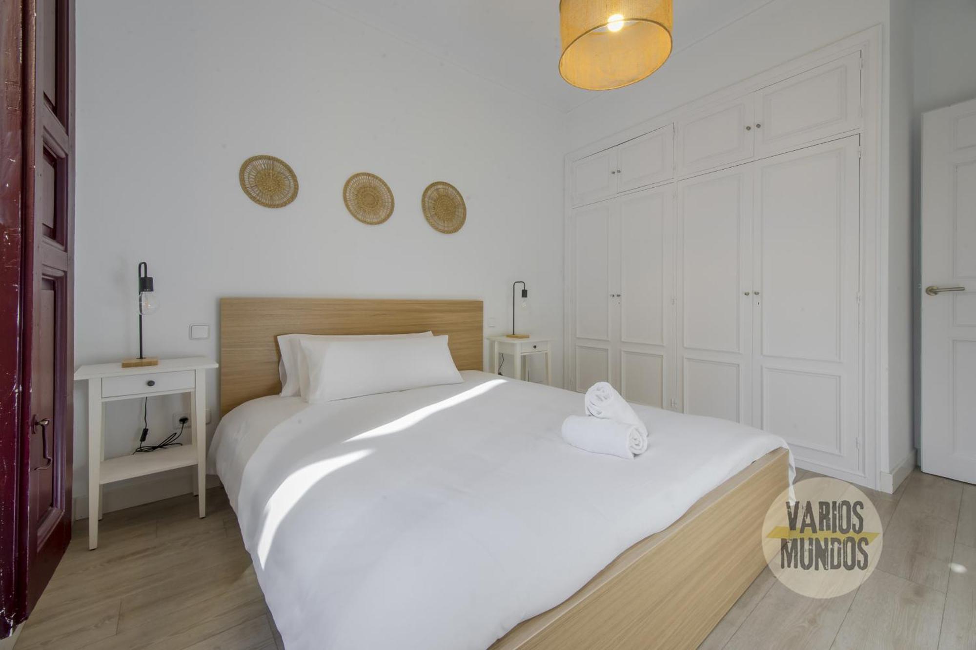 Elegant Apt Para 4Pax En Las Letras-Cortes มาดริด ภายนอก รูปภาพ