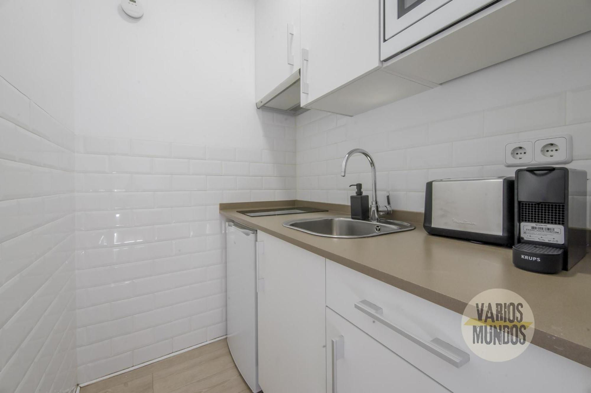Elegant Apt Para 4Pax En Las Letras-Cortes มาดริด ภายนอก รูปภาพ