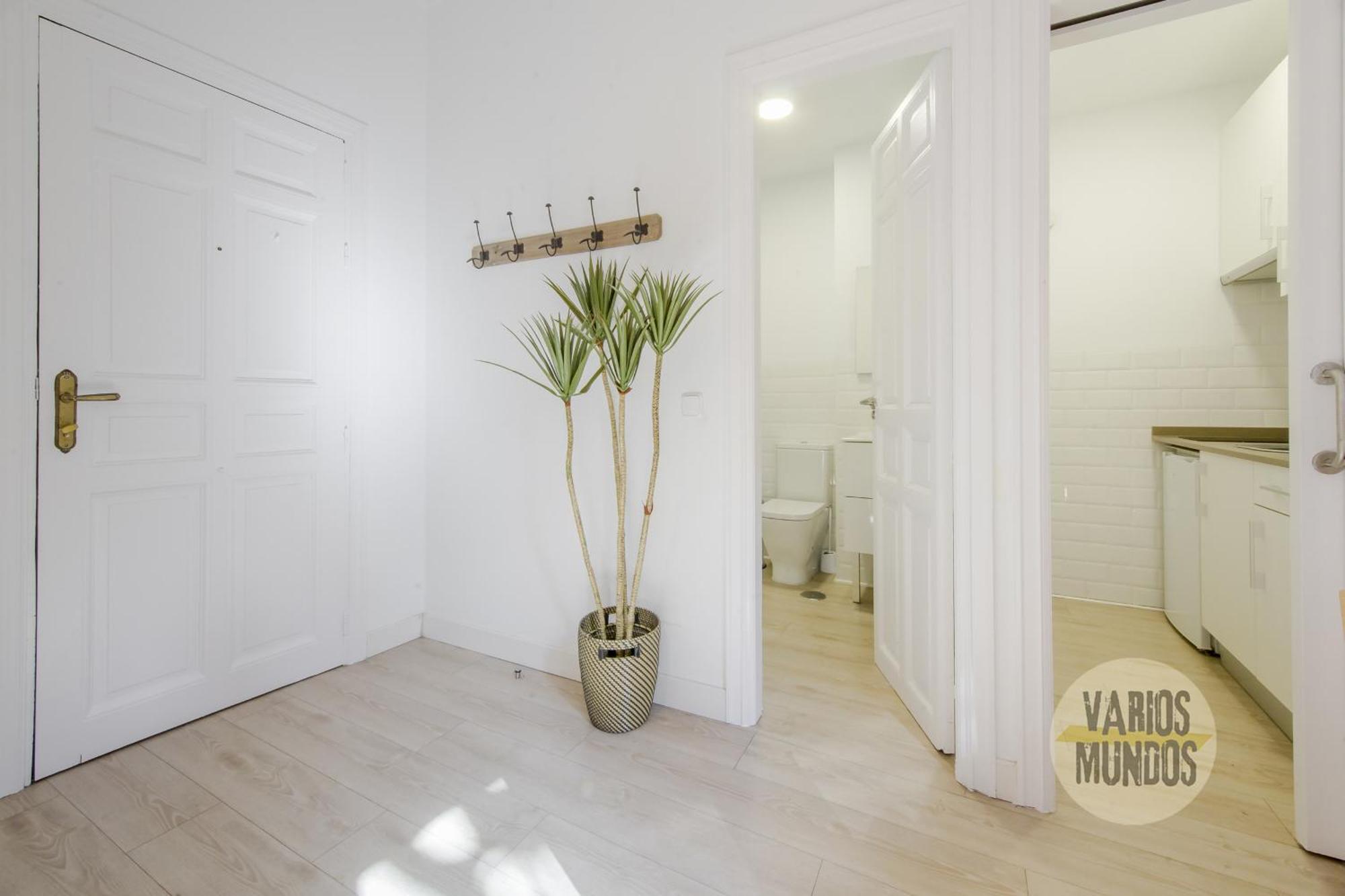 Elegant Apt Para 4Pax En Las Letras-Cortes มาดริด ภายนอก รูปภาพ